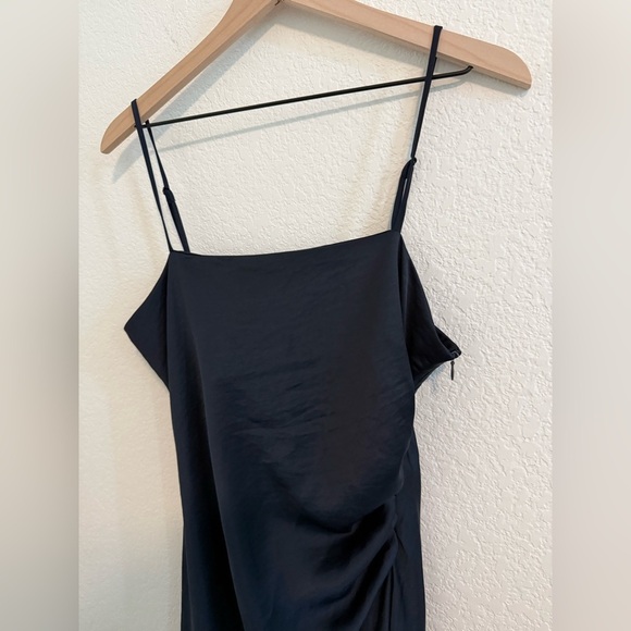 House of Harlow // NWT Elegant Navy Blue Satin Ruched Dress - Picture 3 of 7